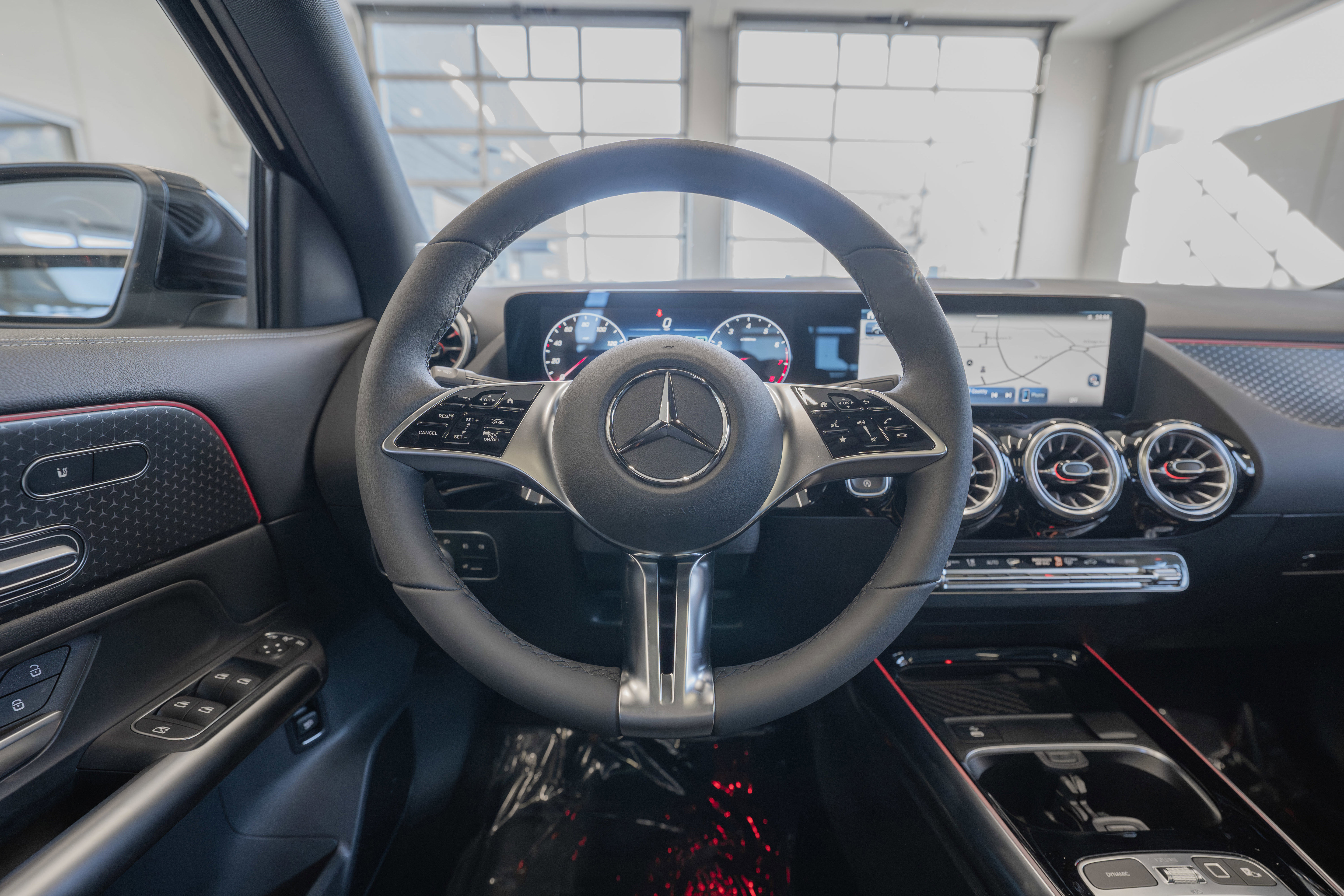 Certified 2025 Mercedes-Benz GLA 250 4MATIC image 9