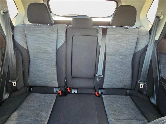 Used 2023 Nissan Rogue SV image 16