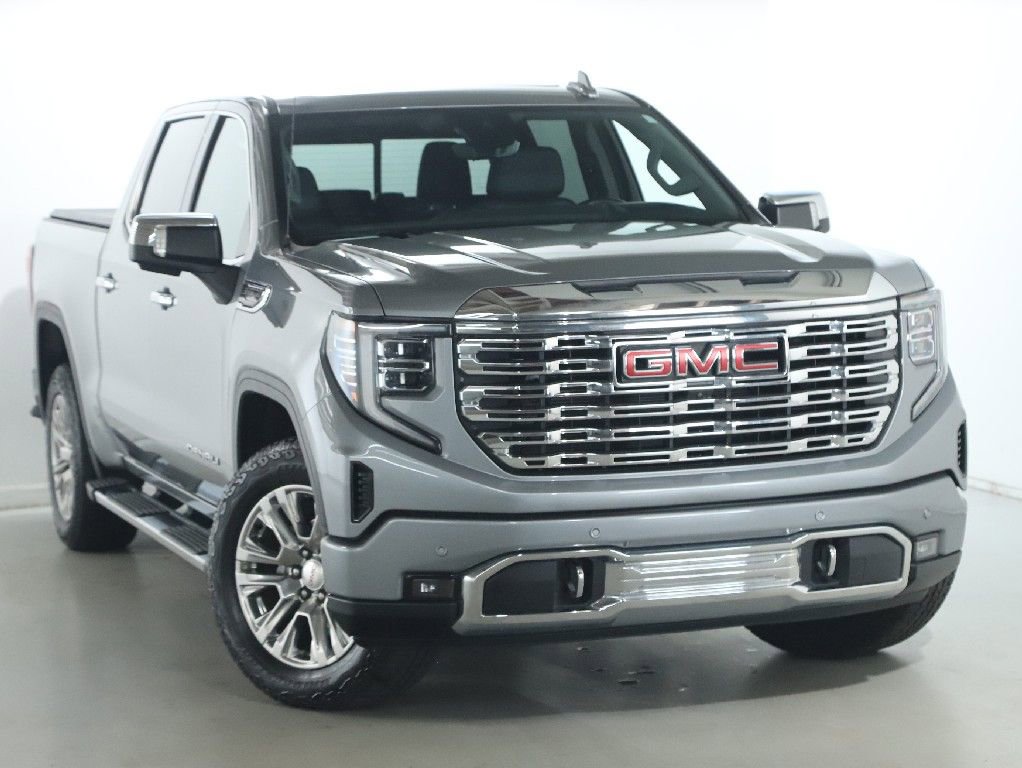 Used 2023 GMC Sierra 1500 Denali w/ Technology Package AWD/4WD image 1