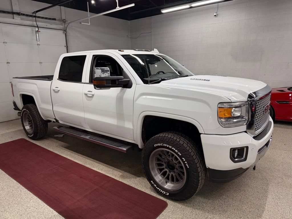 Used 2016 GMC Sierra 3500 Denali w/ Duramax Plus Package AWD/4WD image 9