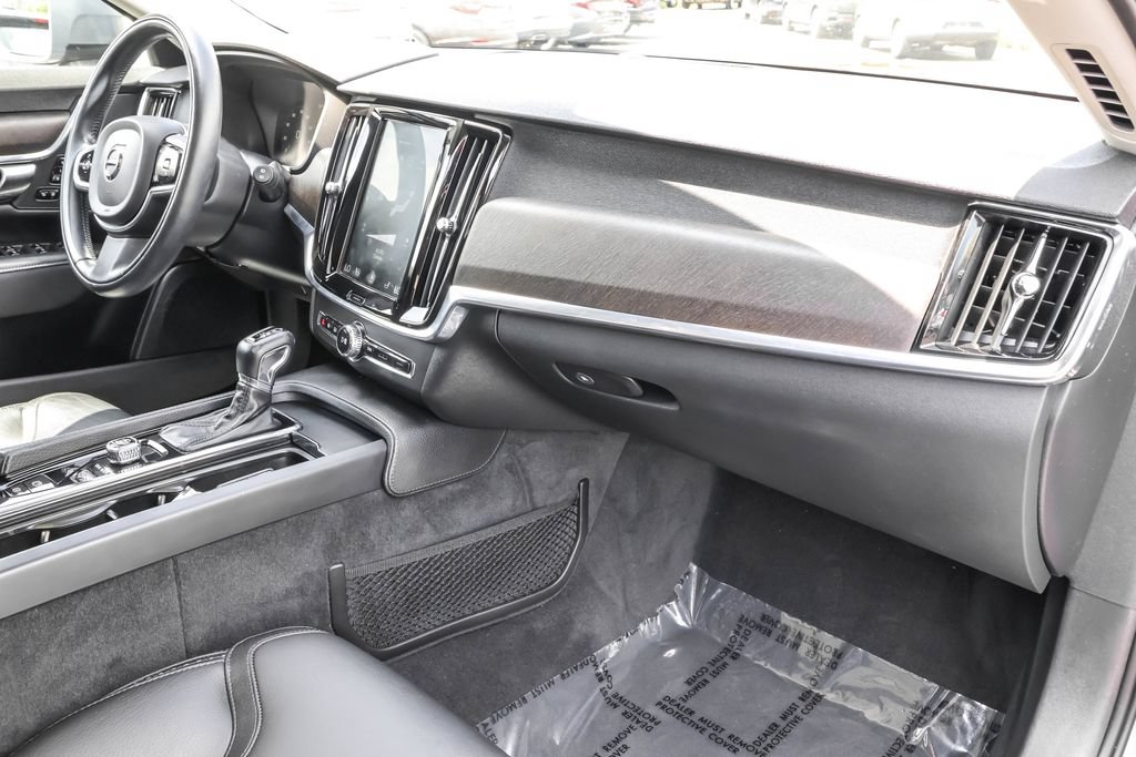 Used 2018 Volvo V90 T5 Cross Country w/ Convenience Package AWD/4WD image 37
