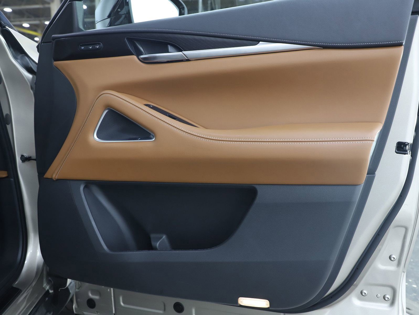 Used 2024 INFINITI QX60 Autograph image 11