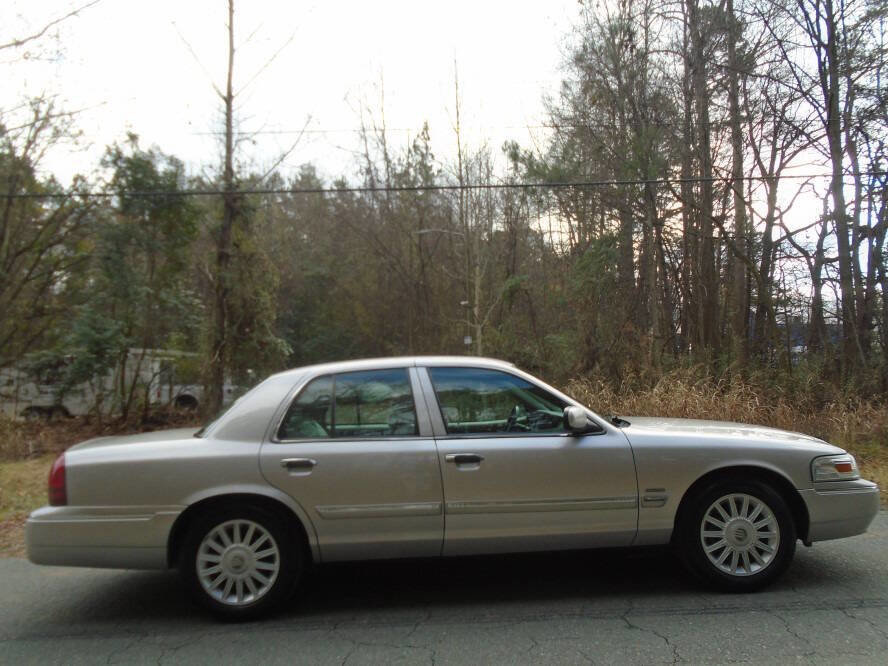Used 2010 Mercury Grand Marquis LS image 4