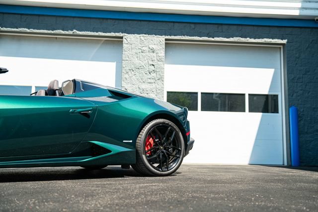 Used 2016 Lamborghini Huracan LP 610-4 AWD/4WD image 32