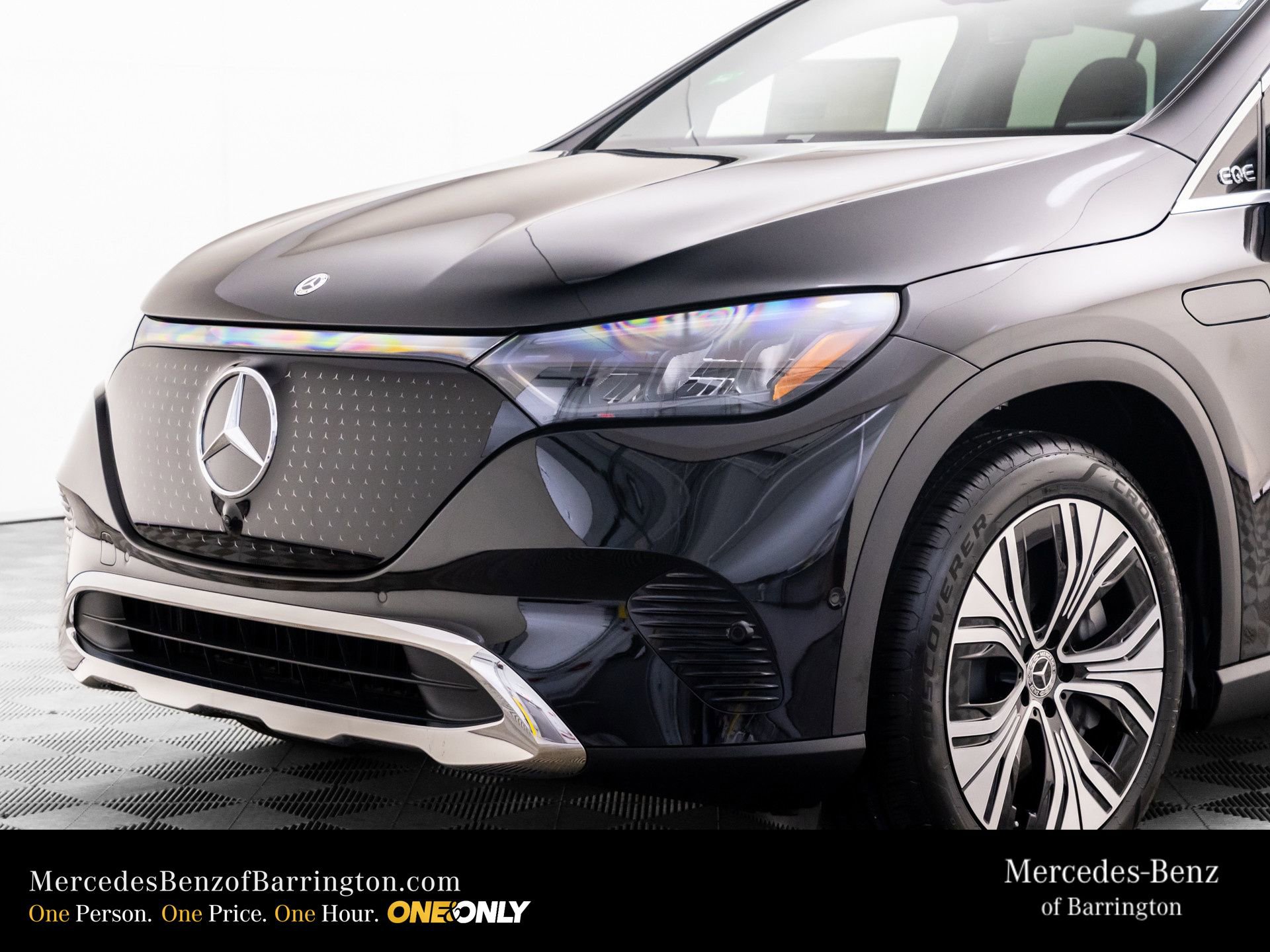 New 2026 Mercedes-Benz EQE 320 4MATIC SUV image 39