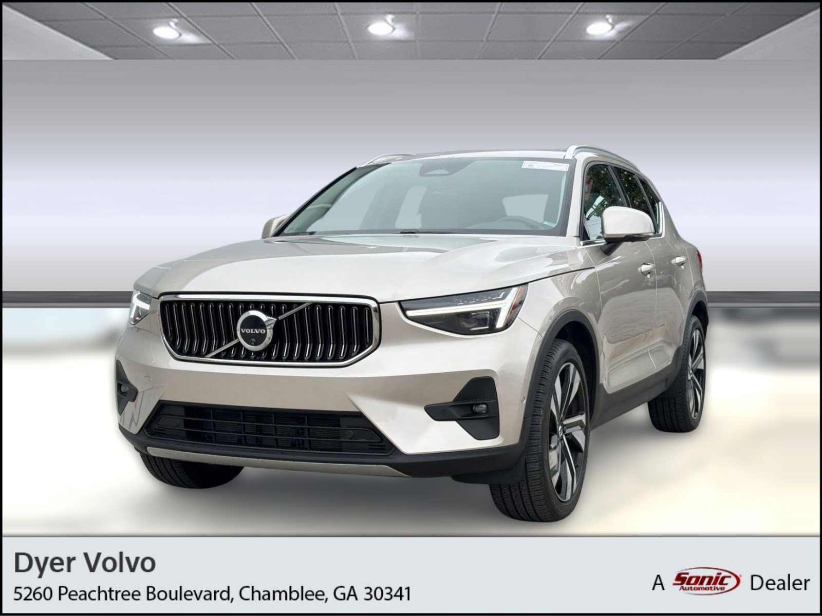 Used 2024 Volvo XC40 B5 Plus w/ Protection Package Premier
