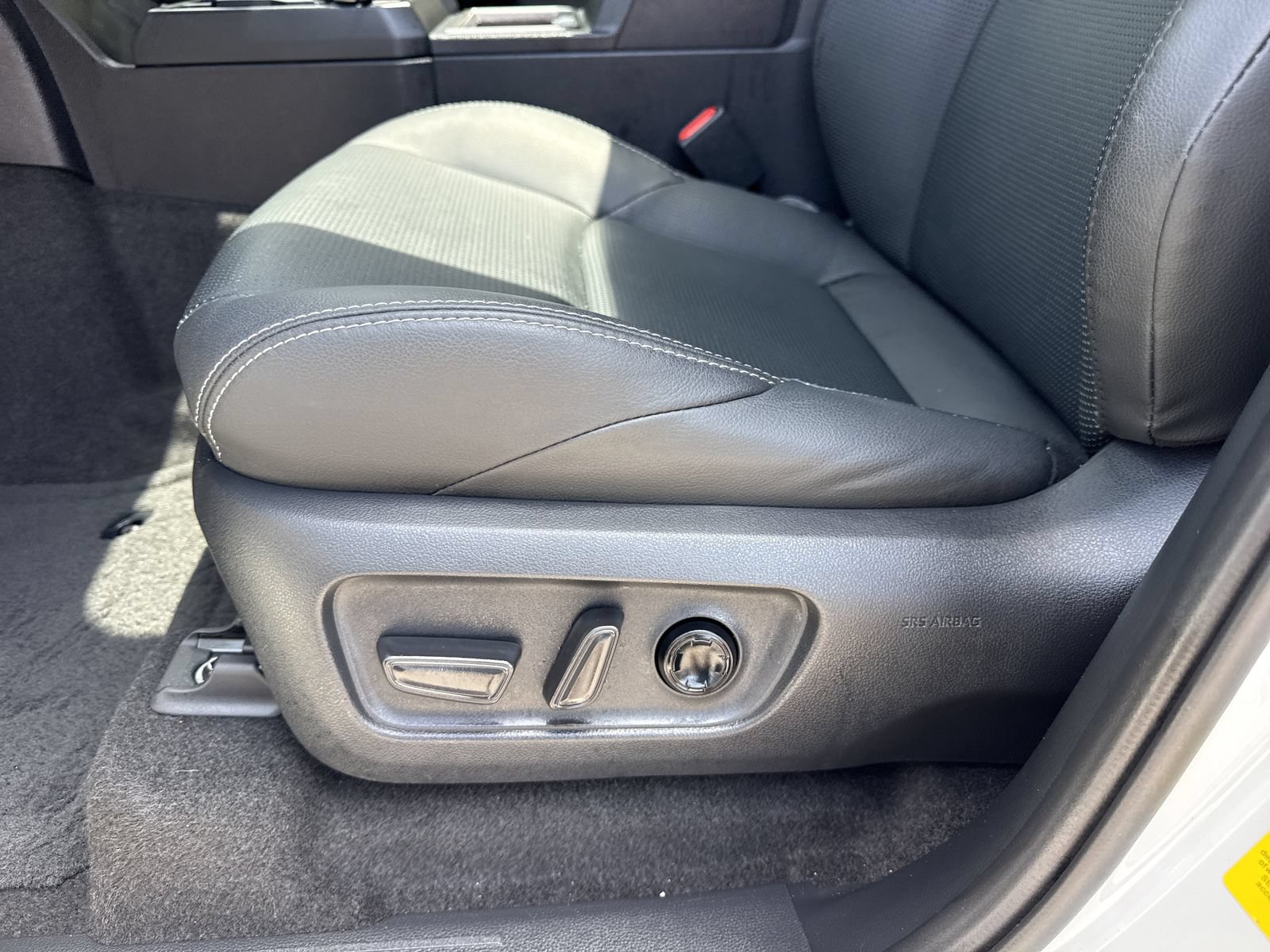 Used 2026 Toyota 4Runner Limited AWD/4WD image 19