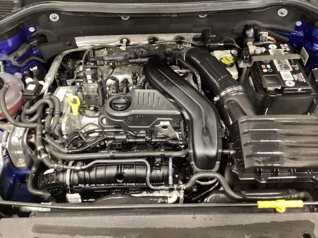 Certified 2023 Volkswagen Taos SEL image 21