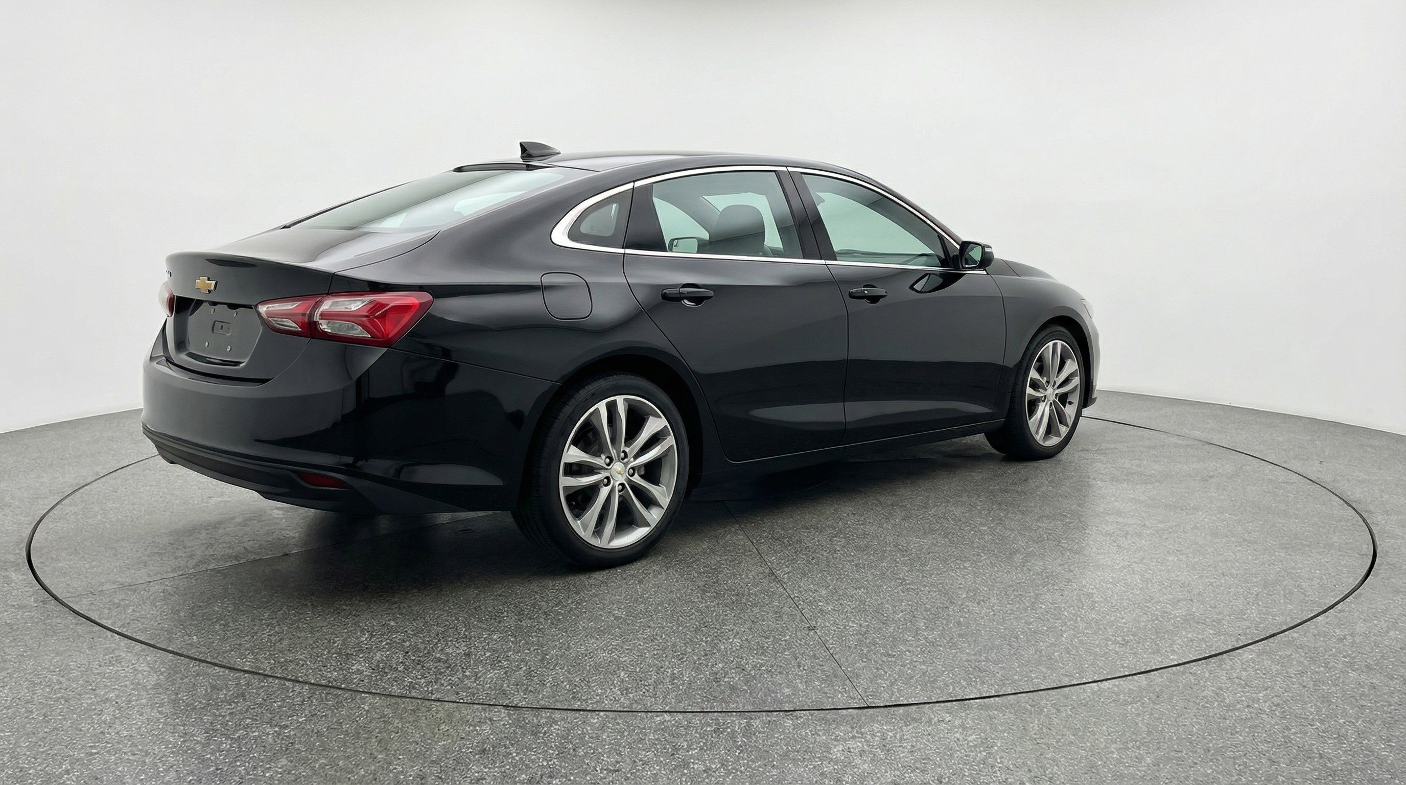 Used 2024 Chevrolet Malibu LT FWD image 9