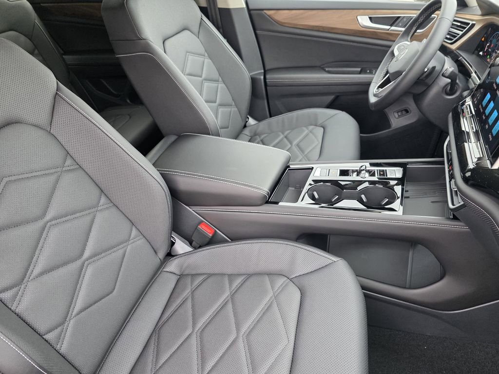 New 2026 Volkswagen Atlas SE image 10