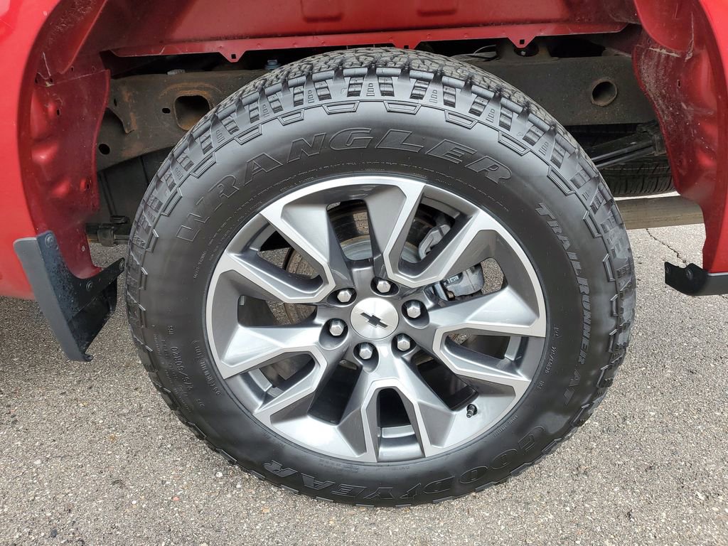 Used 2023 Chevrolet Silverado 1500 RST w/ Convenience Package II AWD/4WD image 32