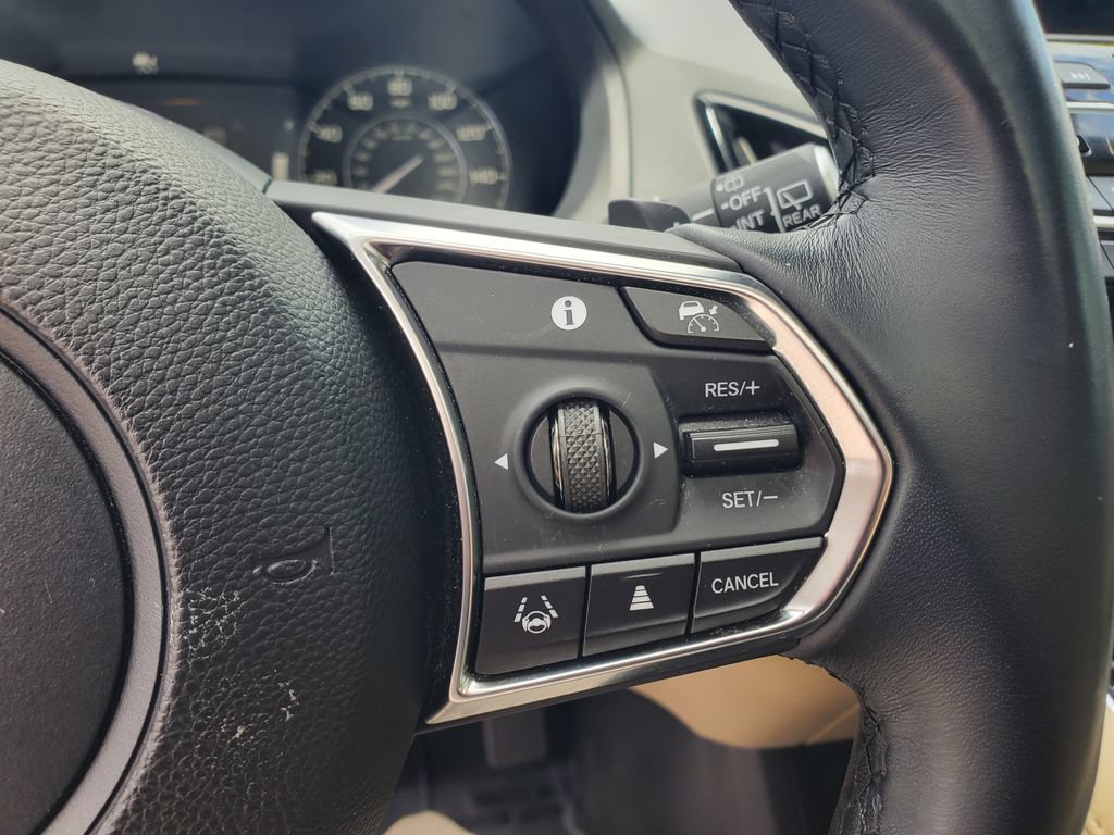 Used 2024 Acura RDX SH-AWD image 25