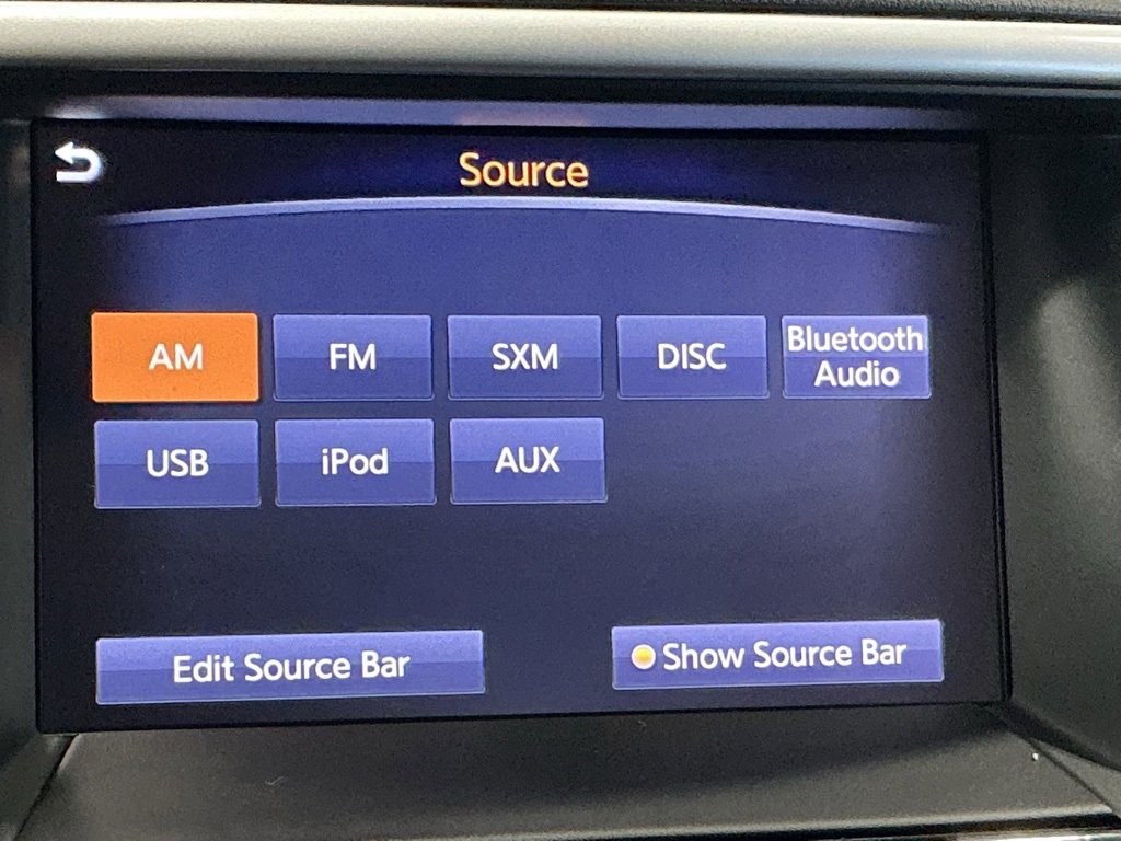 Used 2018 Nissan Pathfinder SV image 8