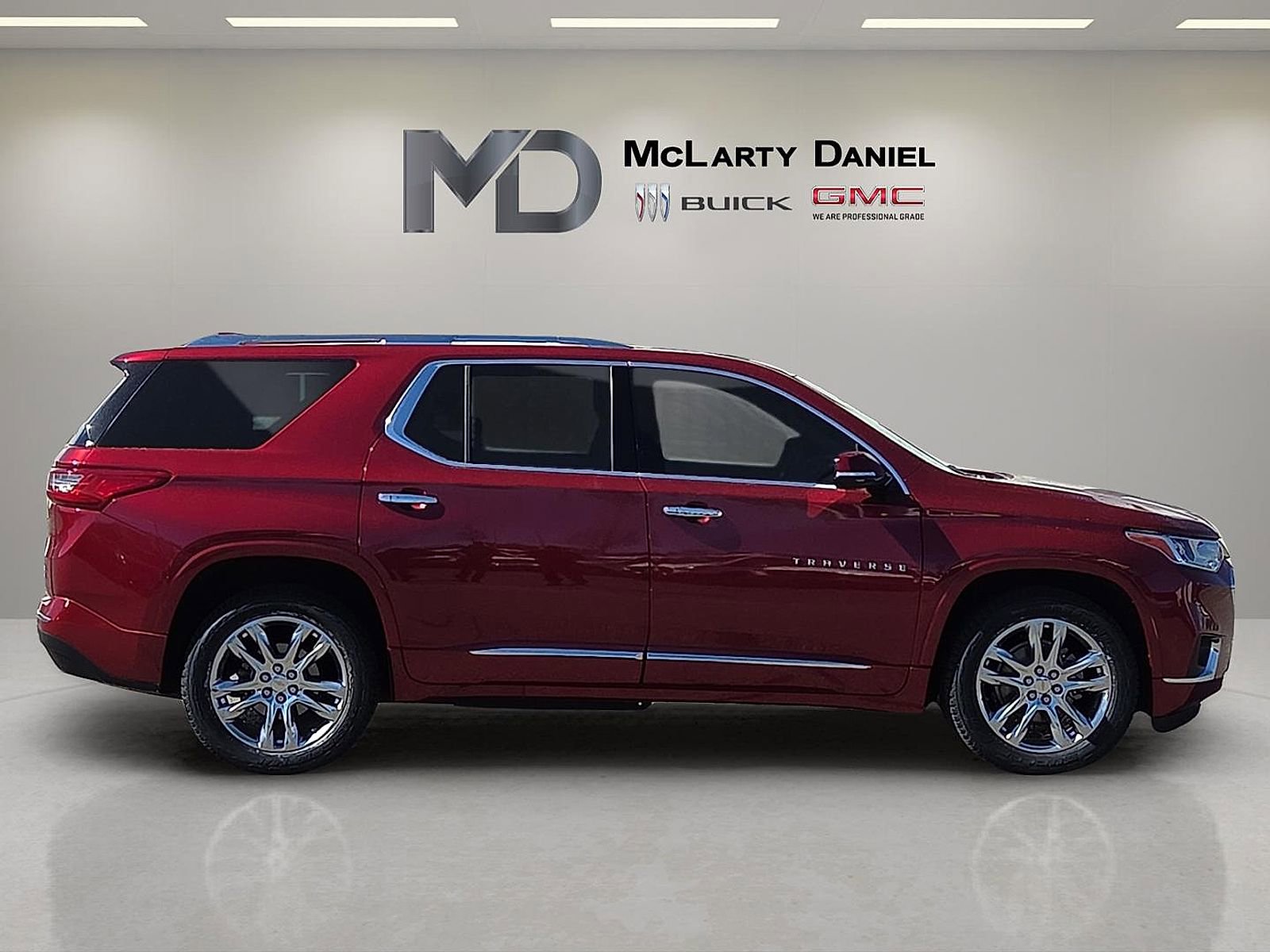 Certified 2018 Chevrolet Traverse High Country image 6