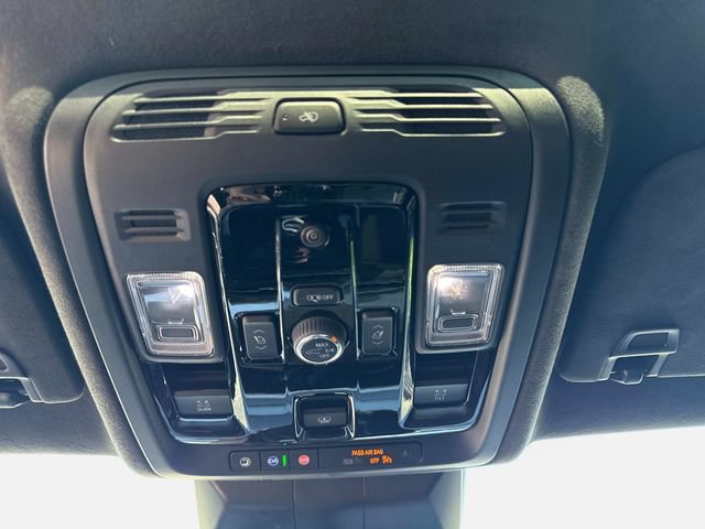Used 2025 Cadillac Escalade V w/ LPO, ONYX Package AWD/4WD image 23