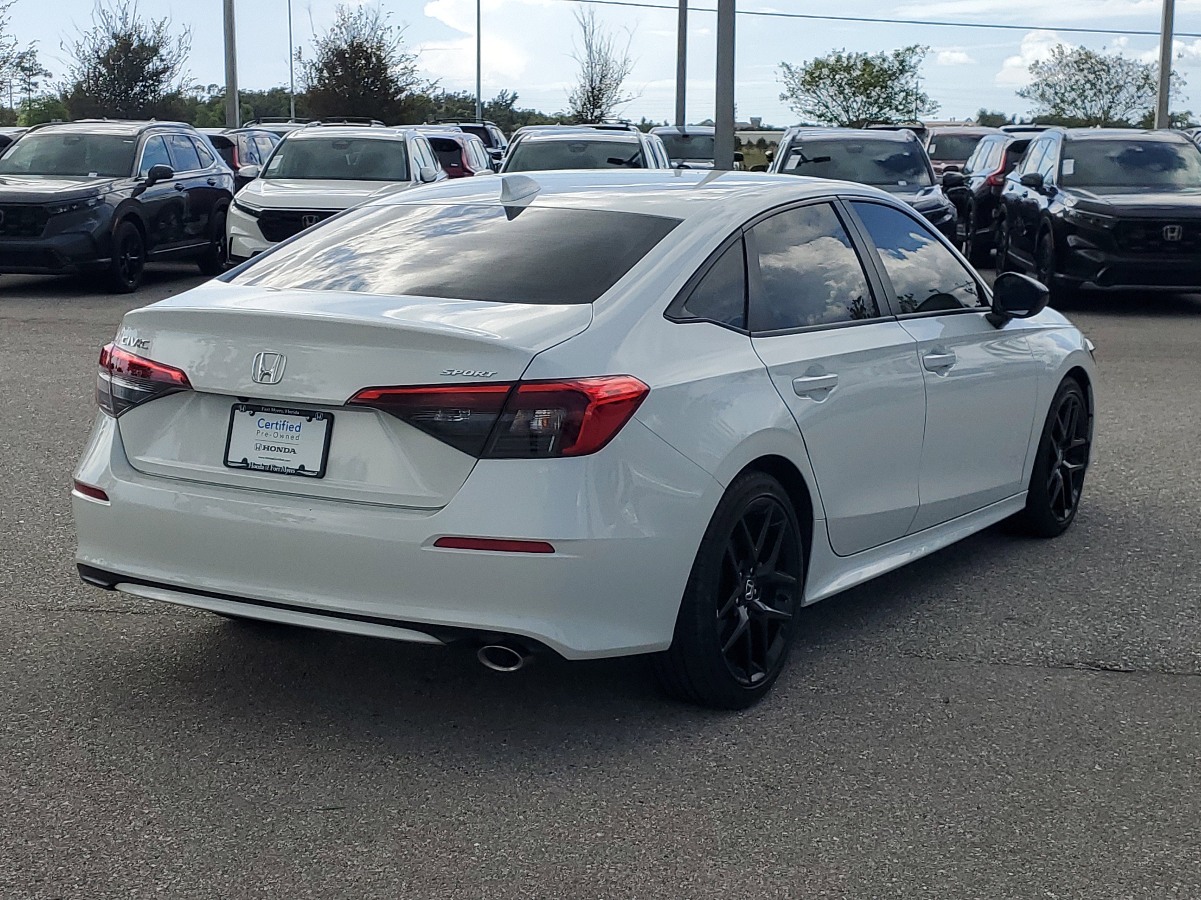 Used 2024 Honda Civic Sport image 4