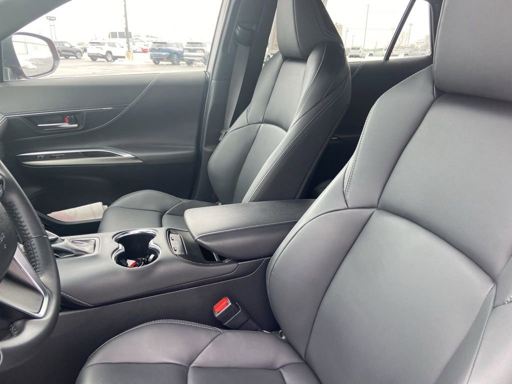 Certified 2024 Toyota Venza Nightshade image 12