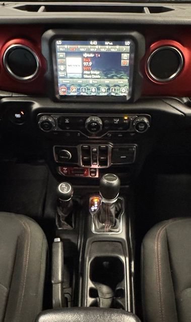 Used 2020 Jeep Gladiator Rubicon AWD/4WD image 11