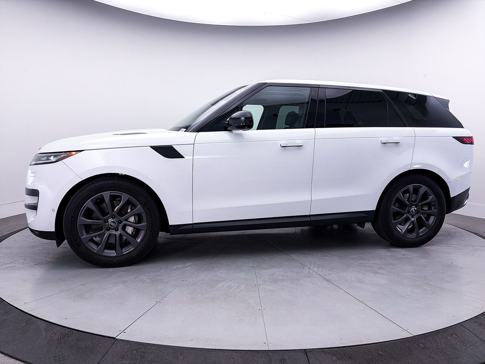 Used 2023 Land Rover Range Rover Sport SE AWD/4WD image 41