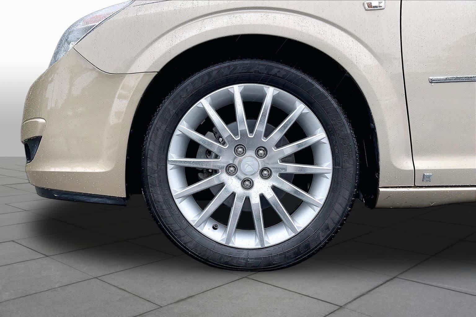 Used 2008 Saturn Aura XR w/ Premium Trim Package FWD image 10