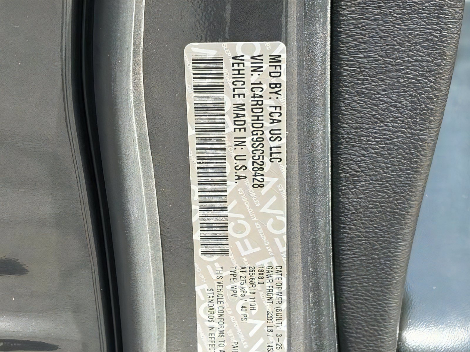 Certified 2025 Dodge Durango GT w/ Trailer Tow Group IV RWD image 34
