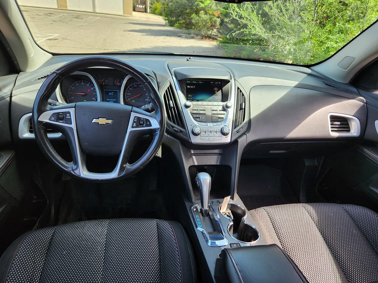 Used 2015 Chevrolet Equinox LT w/ Driver Convenience Package FWD image 10