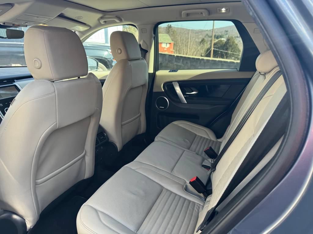 Used 2021 Land Rover Discovery Sport SE AWD/4WD image 10