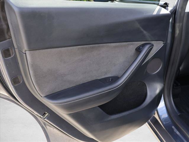 Used 2023 Tesla Model Y Long Range AWD/4WD image 22