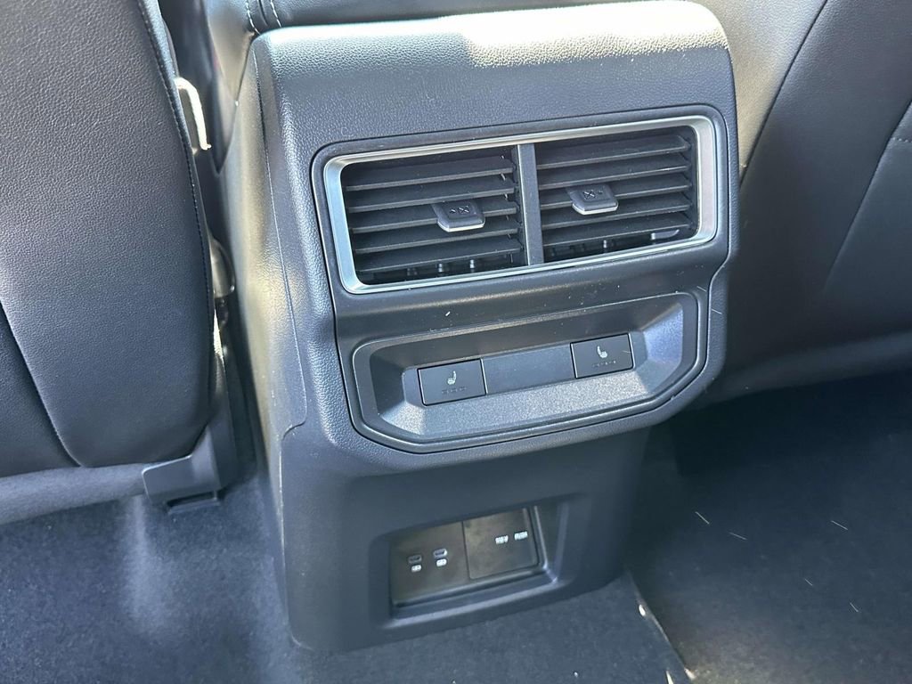 New 2026 Volkswagen Atlas Cross Sport SEL R-Line image 10