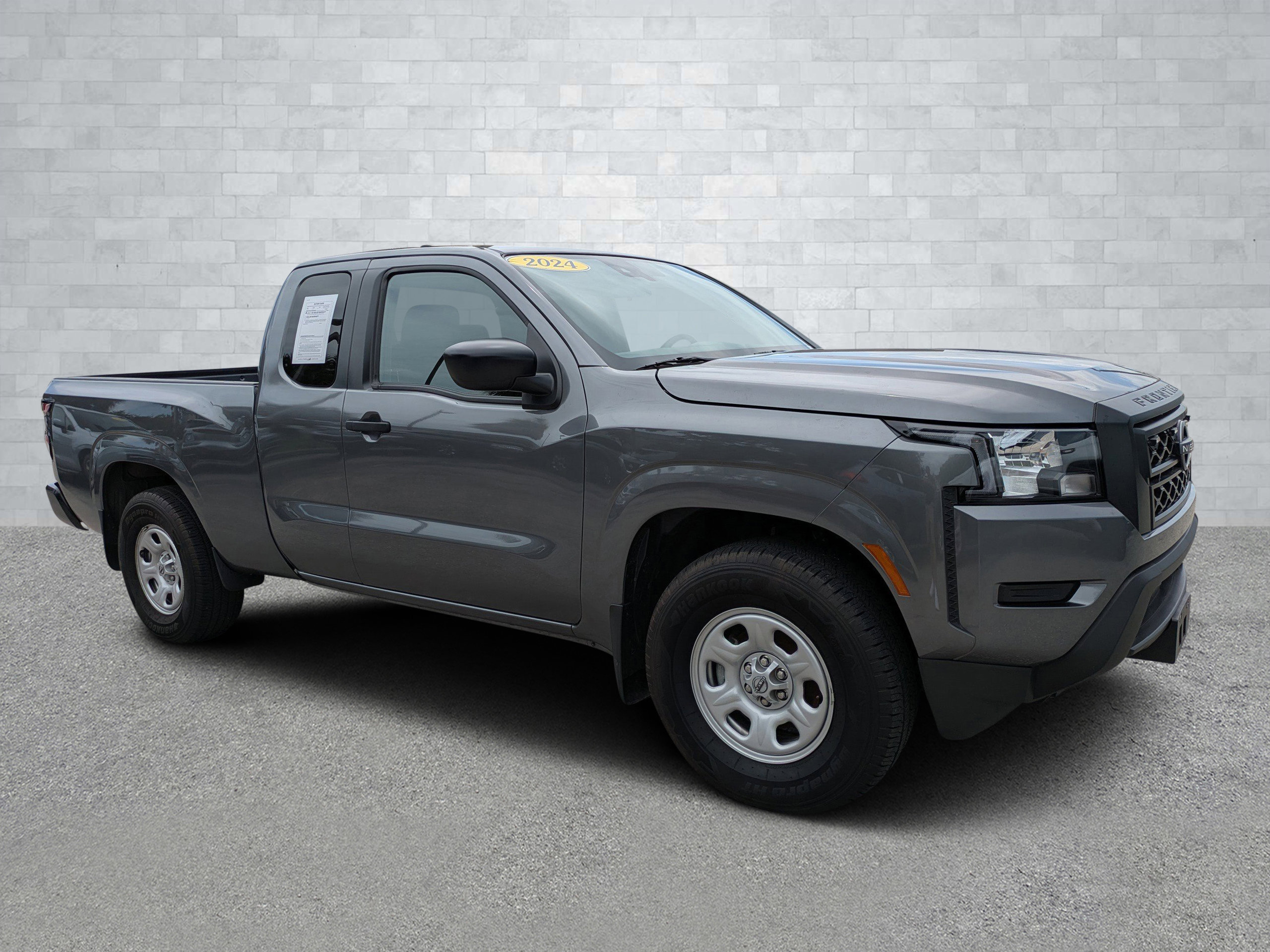 Used 2024 Nissan Frontier S w/ Technology Package