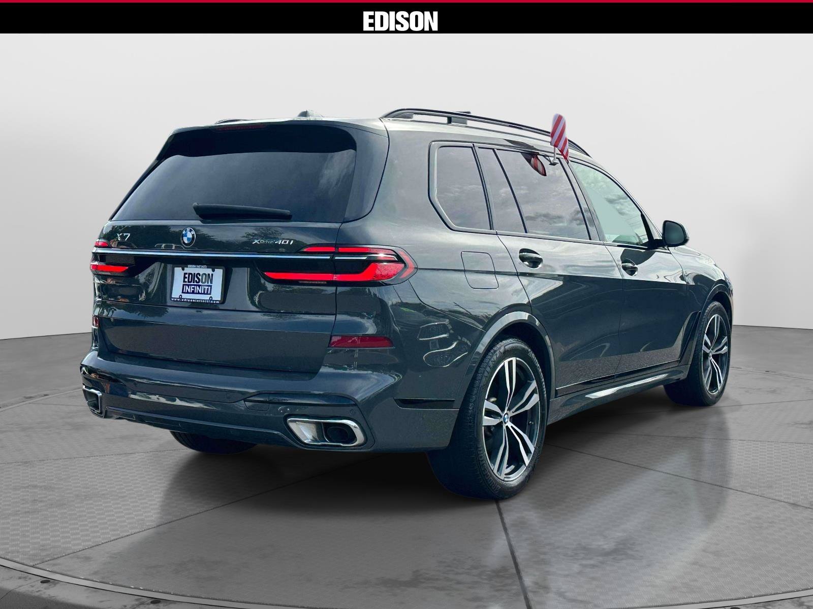 Used 2025 BMW X7 xDrive40i w/ Executive Package AWD/4WD image 4