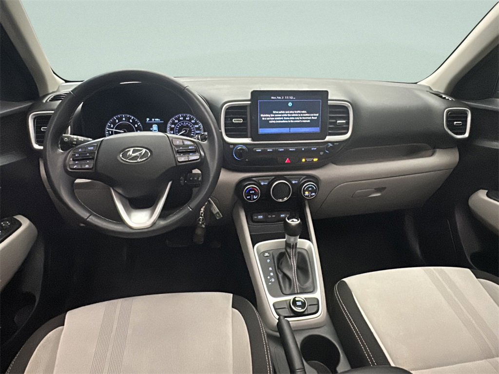 Certified 2022 Hyundai Venue SEL image 19