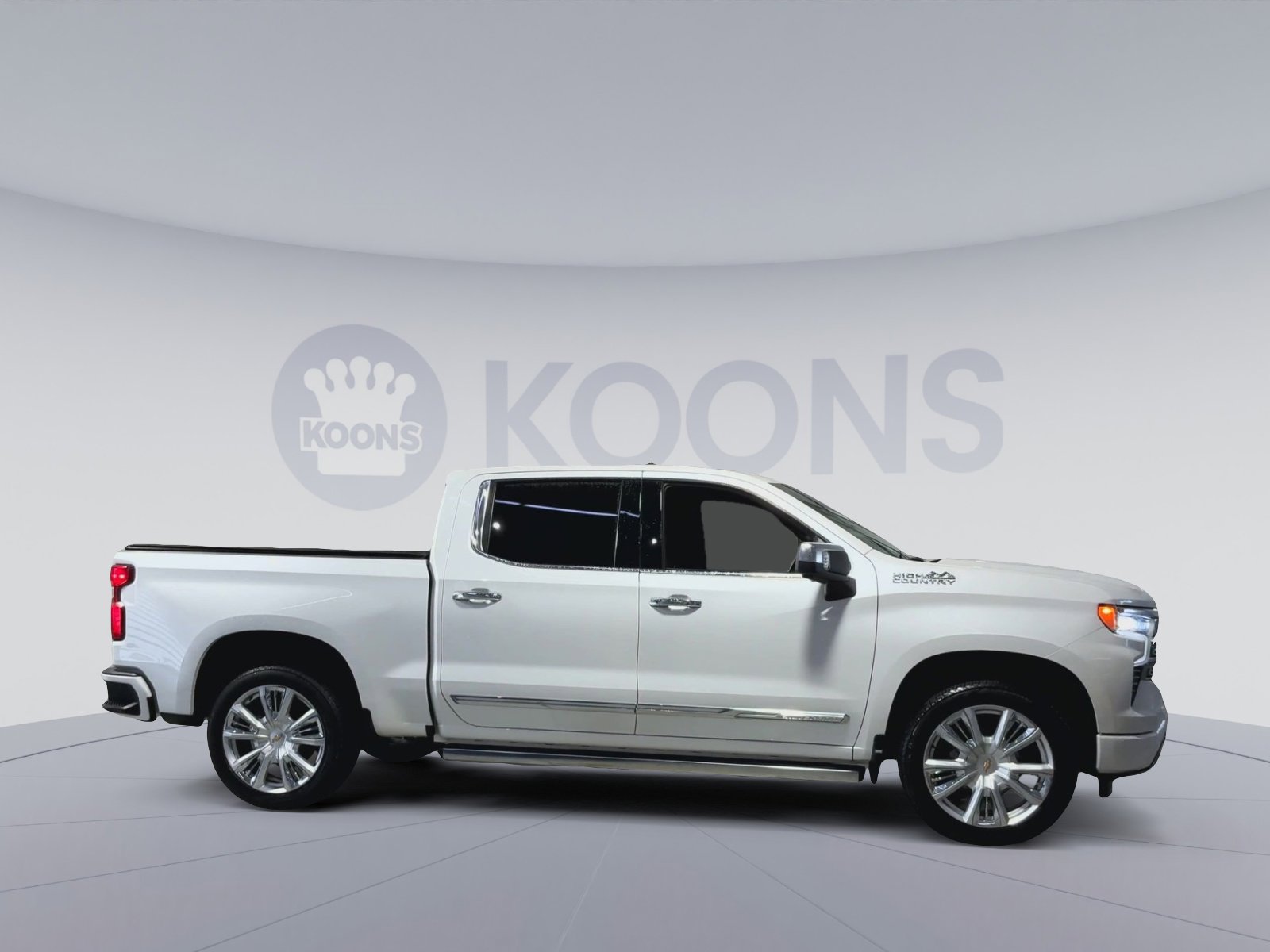 Used 2023 Chevrolet Silverado 1500 High Country w/ High Country Premium Package image 12