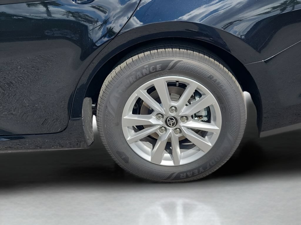 New 2025 Toyota Camry LE FWD image 18