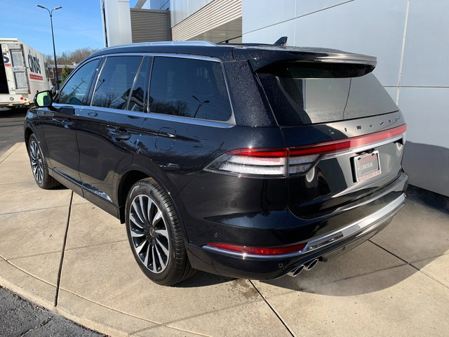 Certified 2023 Lincoln Aviator Black Label Grand Touring image 3