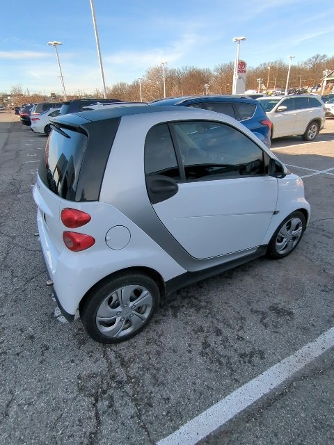 Used 2015 smart fortwo pure image 4