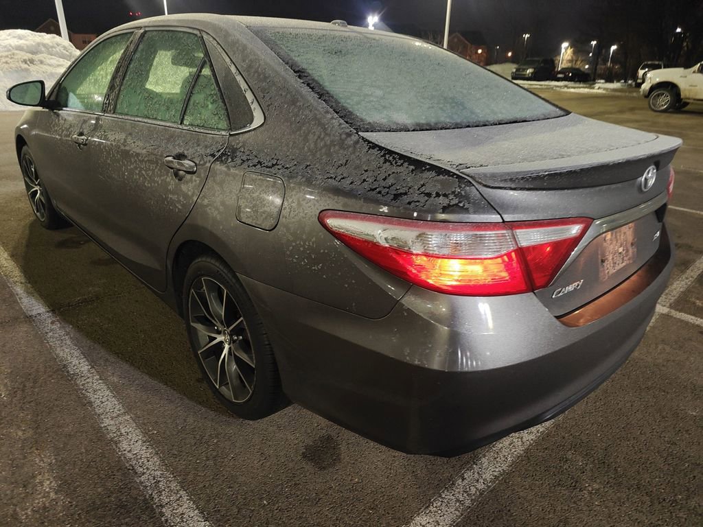 Used 2016 Toyota Camry XSE image 4