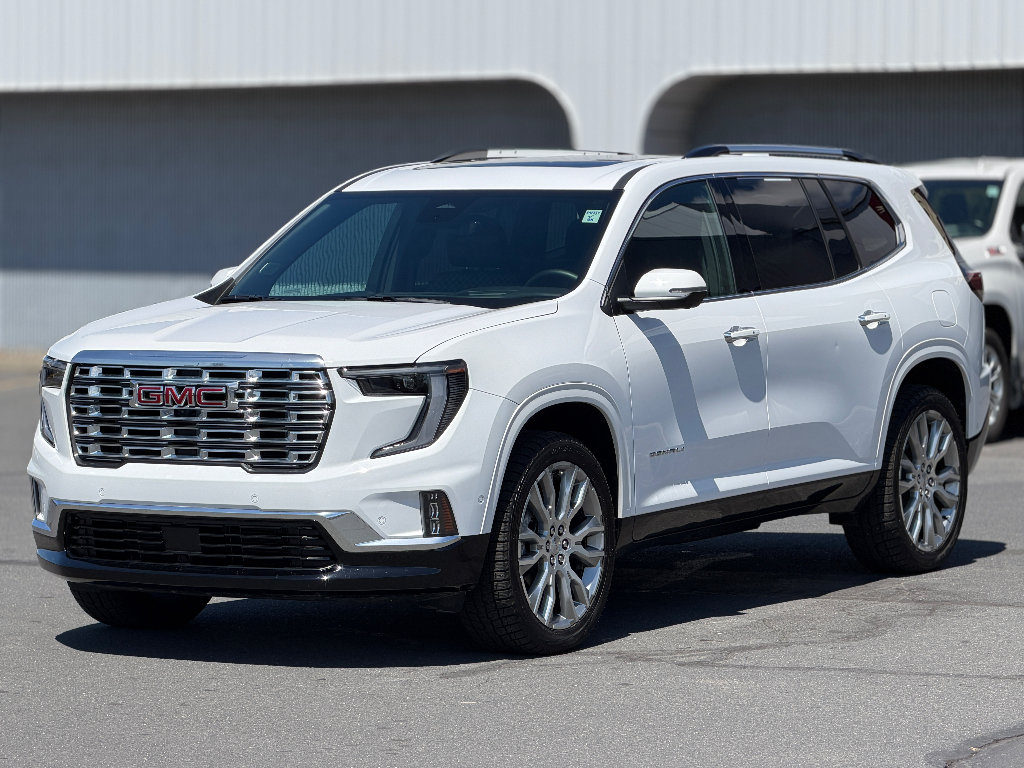 Used 2025 GMC Acadia Denali w/ Super Cruise Package AWD/4WD image 19