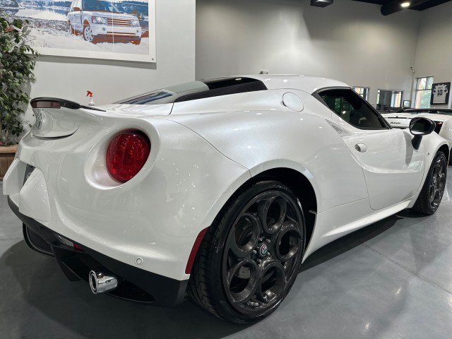 Used 2017 Alfa Romeo 4C Coupe w/ Coupe Track Package 1 RWD image 40