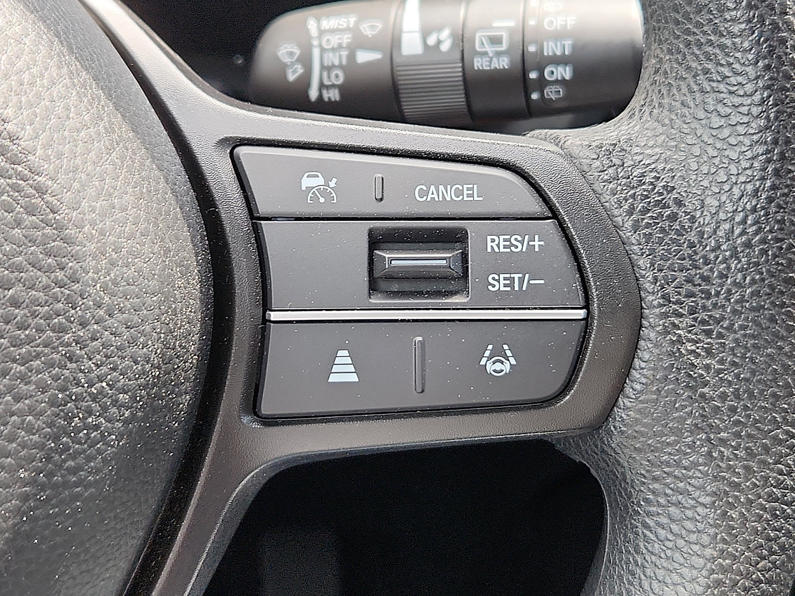 Used 2025 Honda CR-V EX image 23