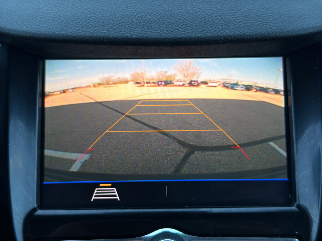 Used 2022 Chevrolet Trax LT w/ Midnight Edition image 28