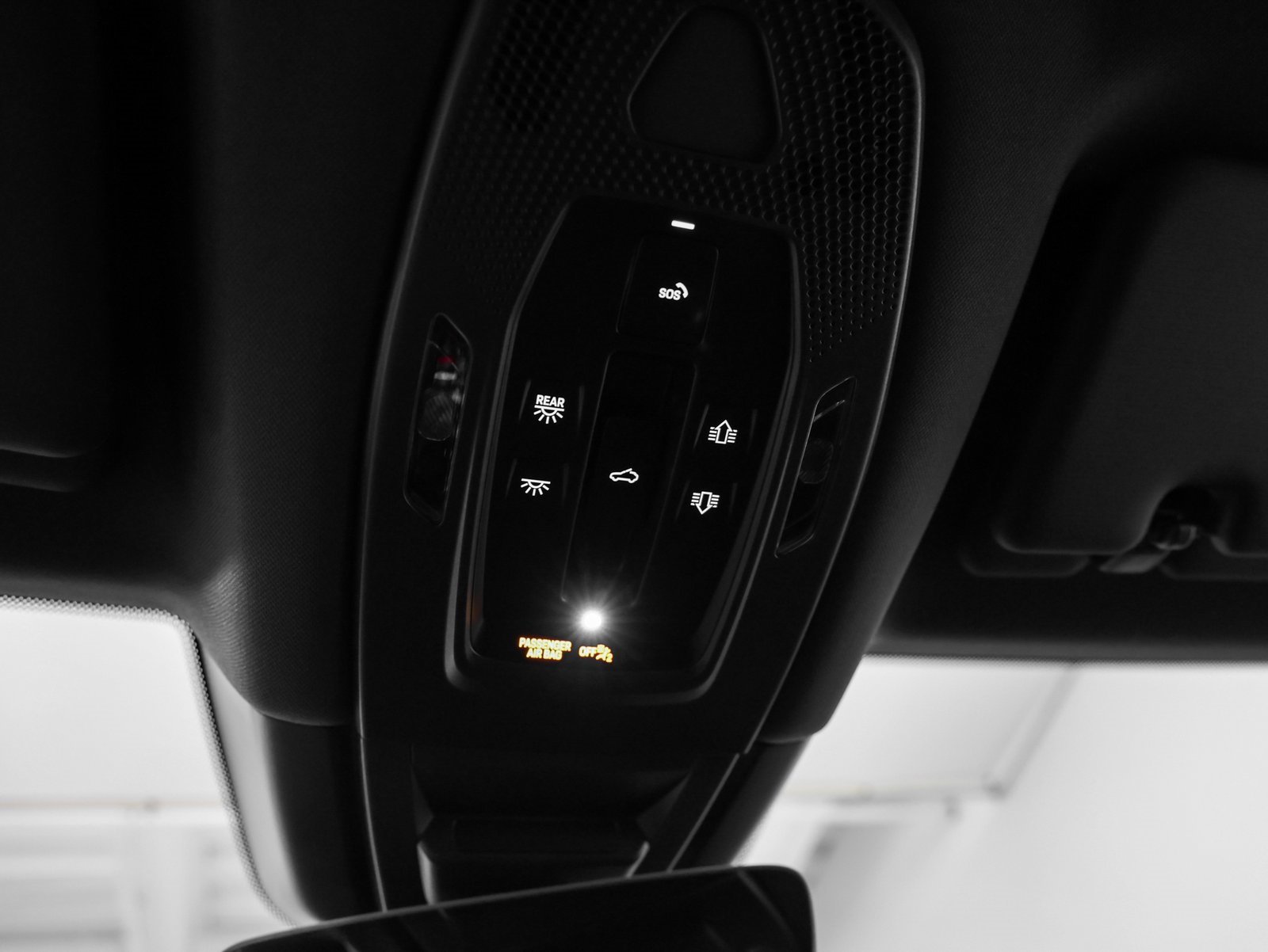 Used 2025 Porsche Cayenne image 35