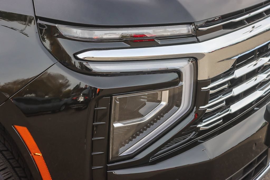 Used 2026 Chevrolet Tahoe Premier w/ Sun And Tow Package AWD/4WD image 7