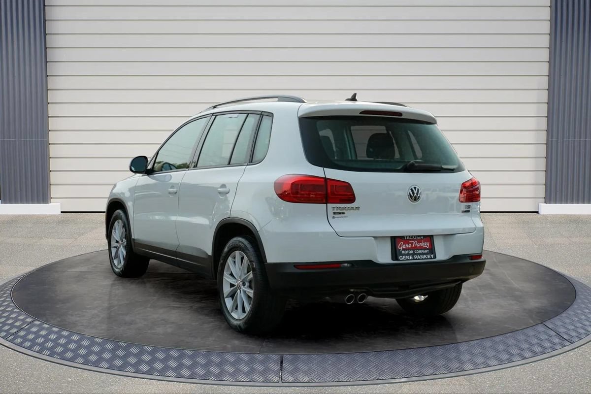 Used 2017 Volkswagen Tiguan Limited w/ Premium Package AWD/4WD image 5