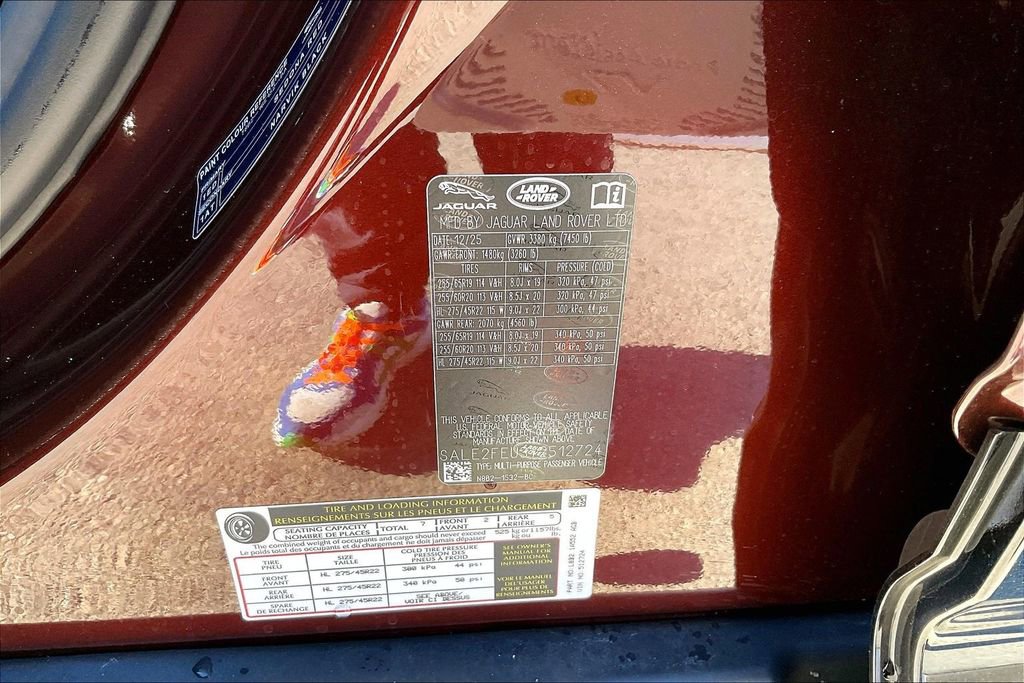 New 2026 Land Rover Defender 130 X-Dynamic SE image 8