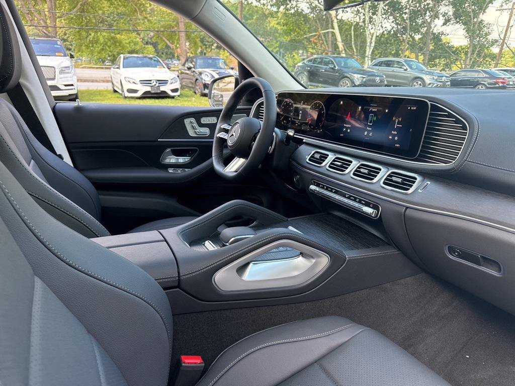 Used 2026 Mercedes-Benz GLS 450 4MATIC image 21