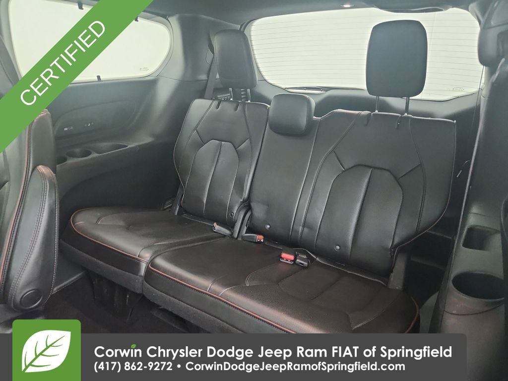 Certified 2020 Chrysler Pacifica Limited image 33