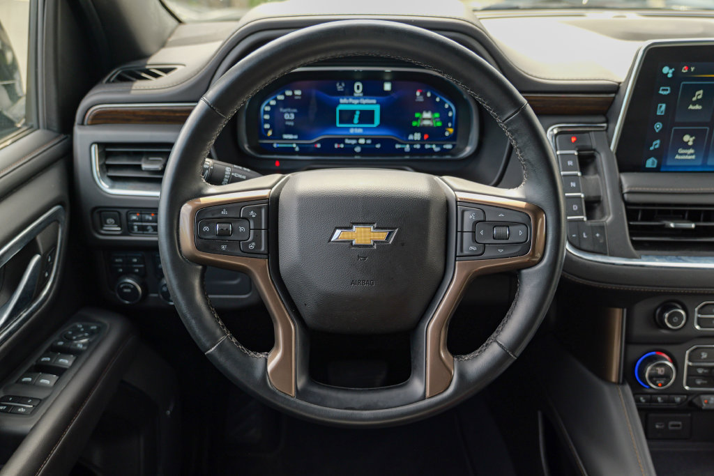Used 2023 Chevrolet Suburban High Country AWD/4WD image 46