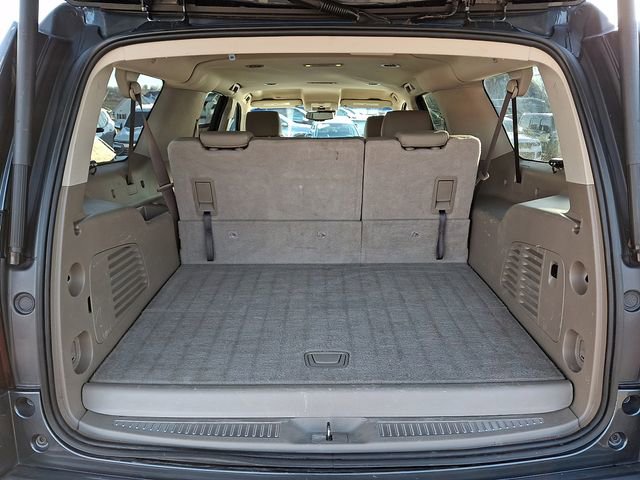 Used 2019 Chevrolet Suburban LT w/ Max Trailering Package image 31