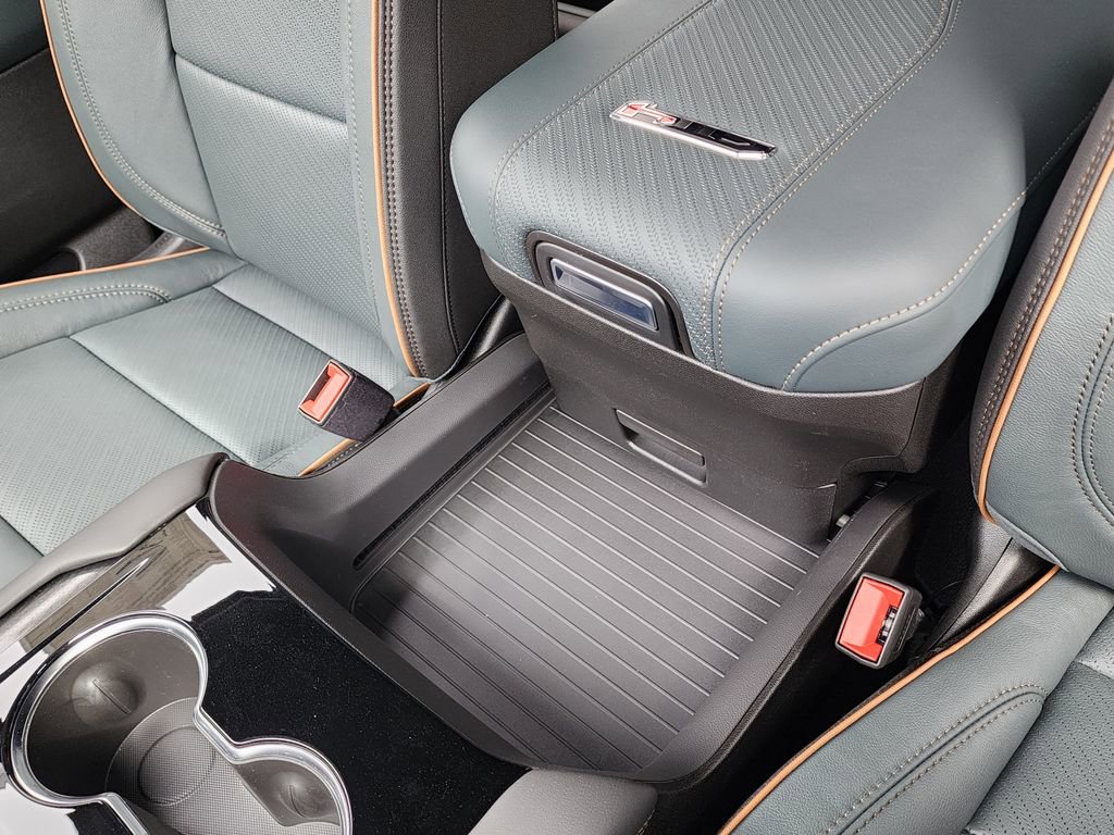 New 2026 GMC Yukon AT4 image 38